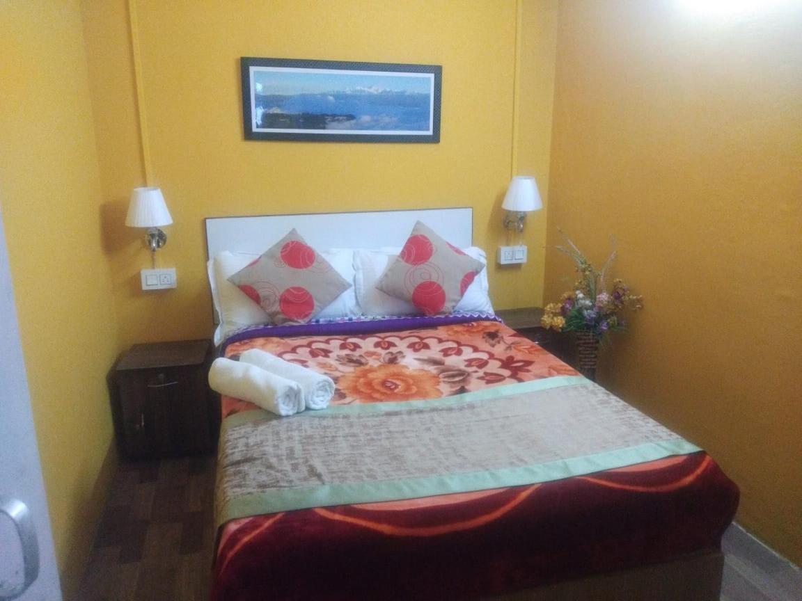 Beverly Hills Home Stay Dárdžiling Exteriér fotografie